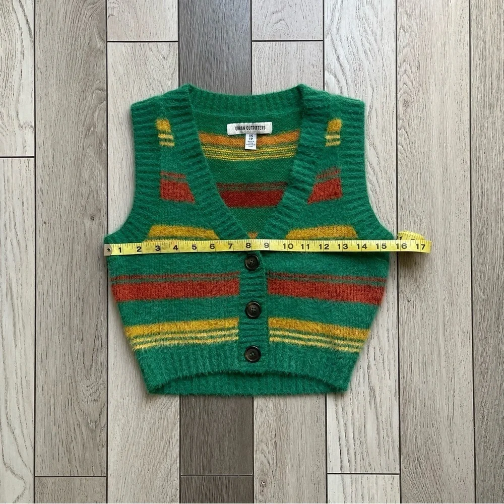 Urban Outfitters Green and Orange Knit Vest Sweater - Picture 4 of 4